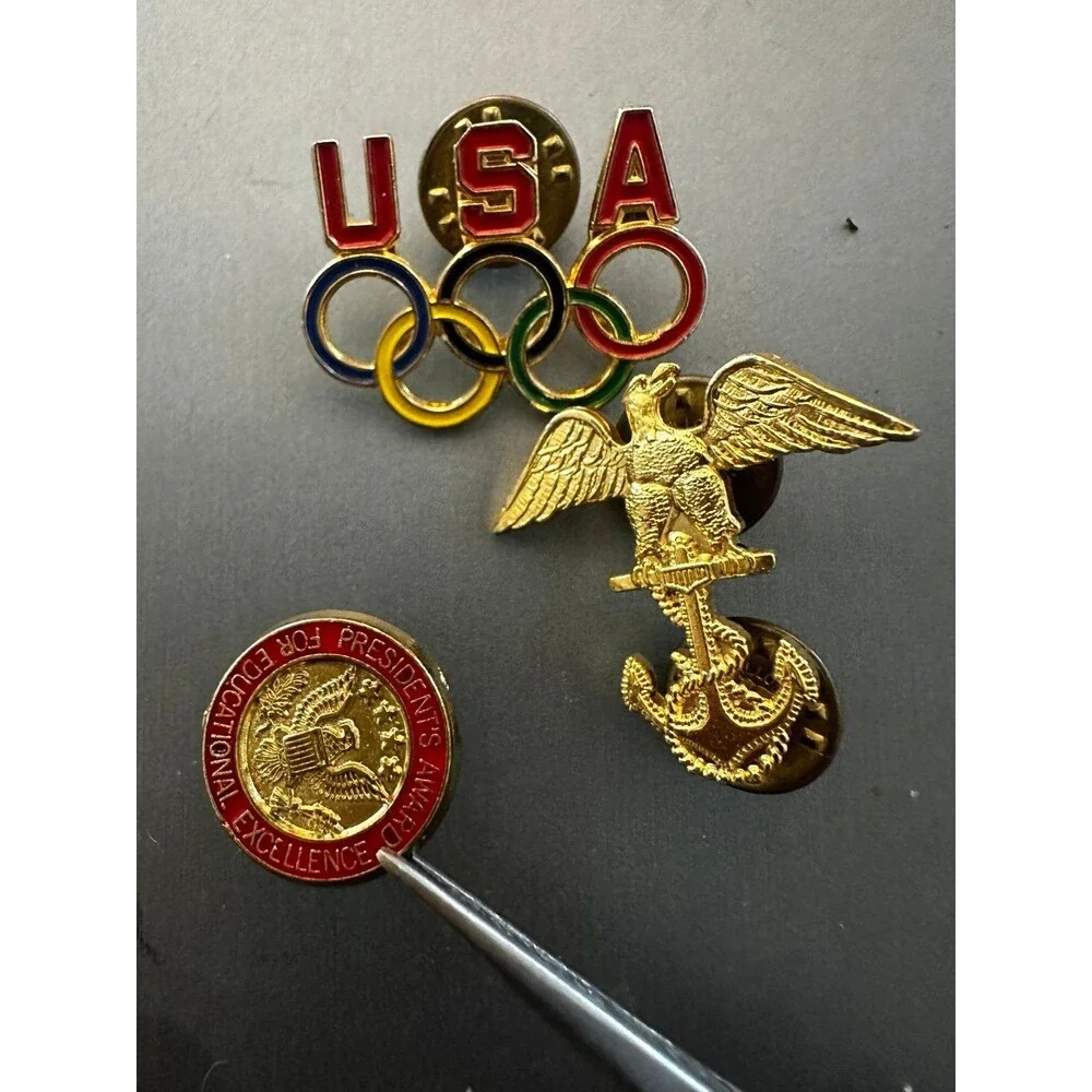 Vintage Lapel Pins (15)